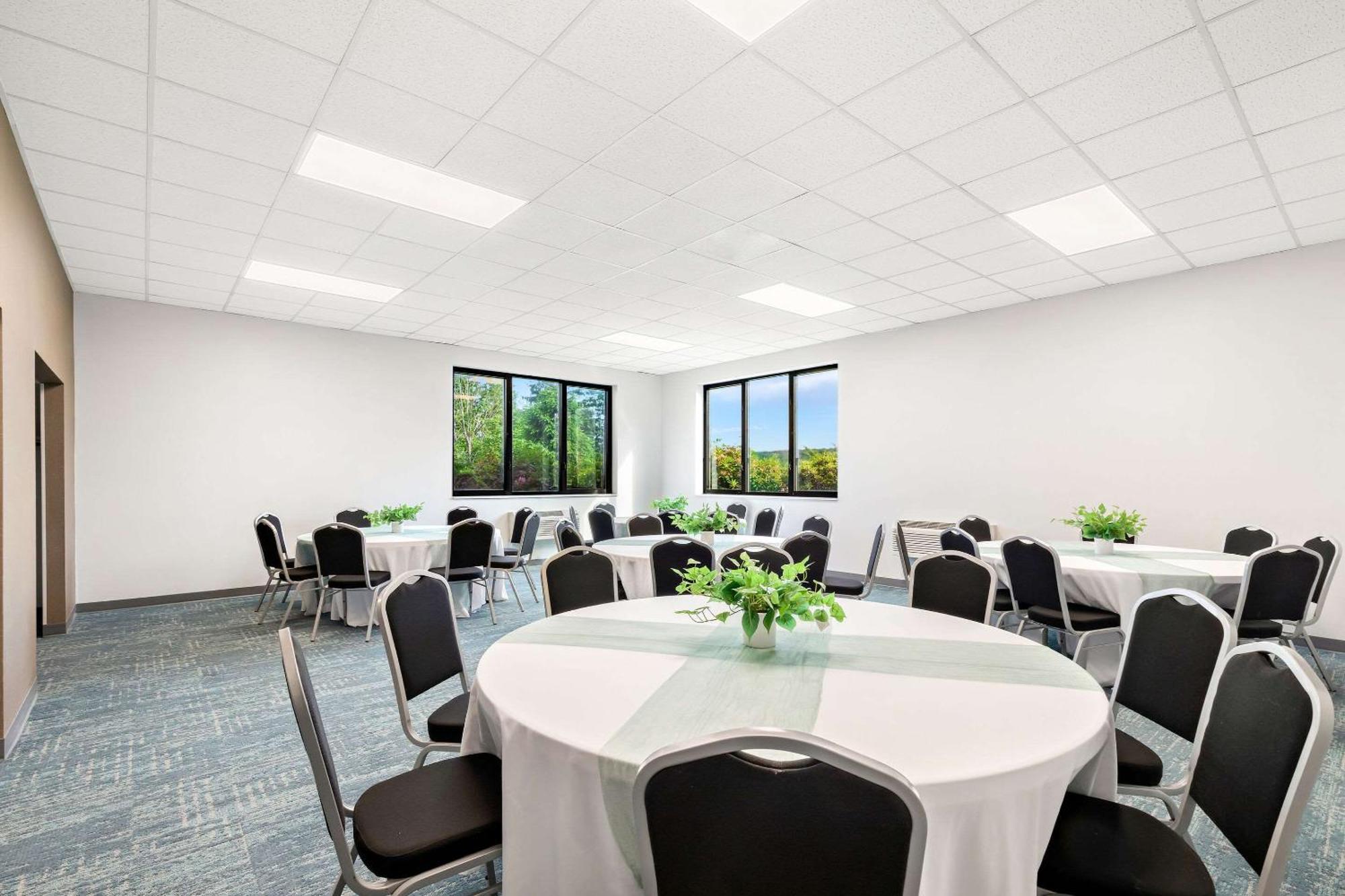 Comfort Inn Pocono Lakes Region Lake Ariel Luaran gambar