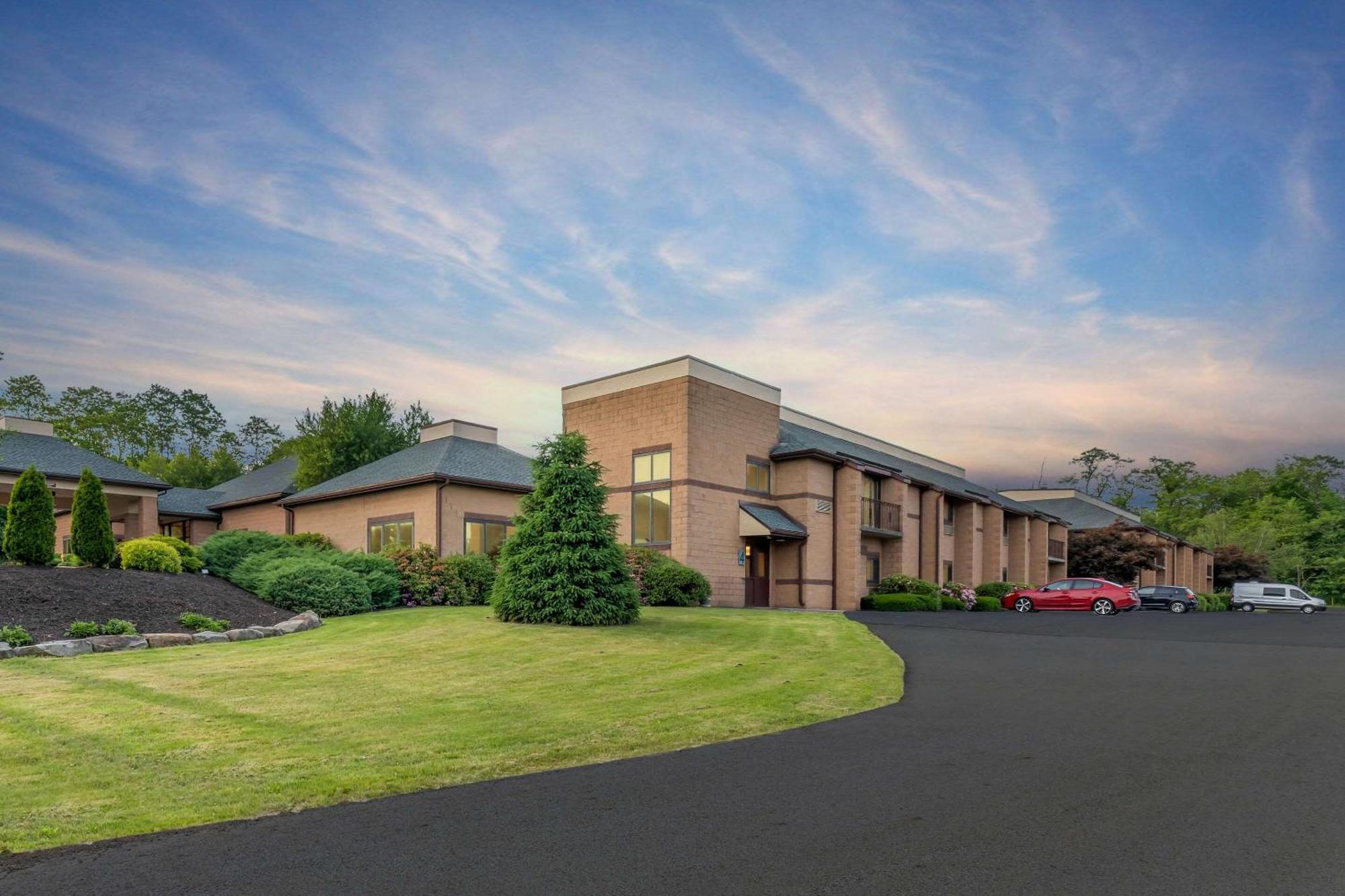 Comfort Inn Pocono Lakes Region Lake Ariel Luaran gambar