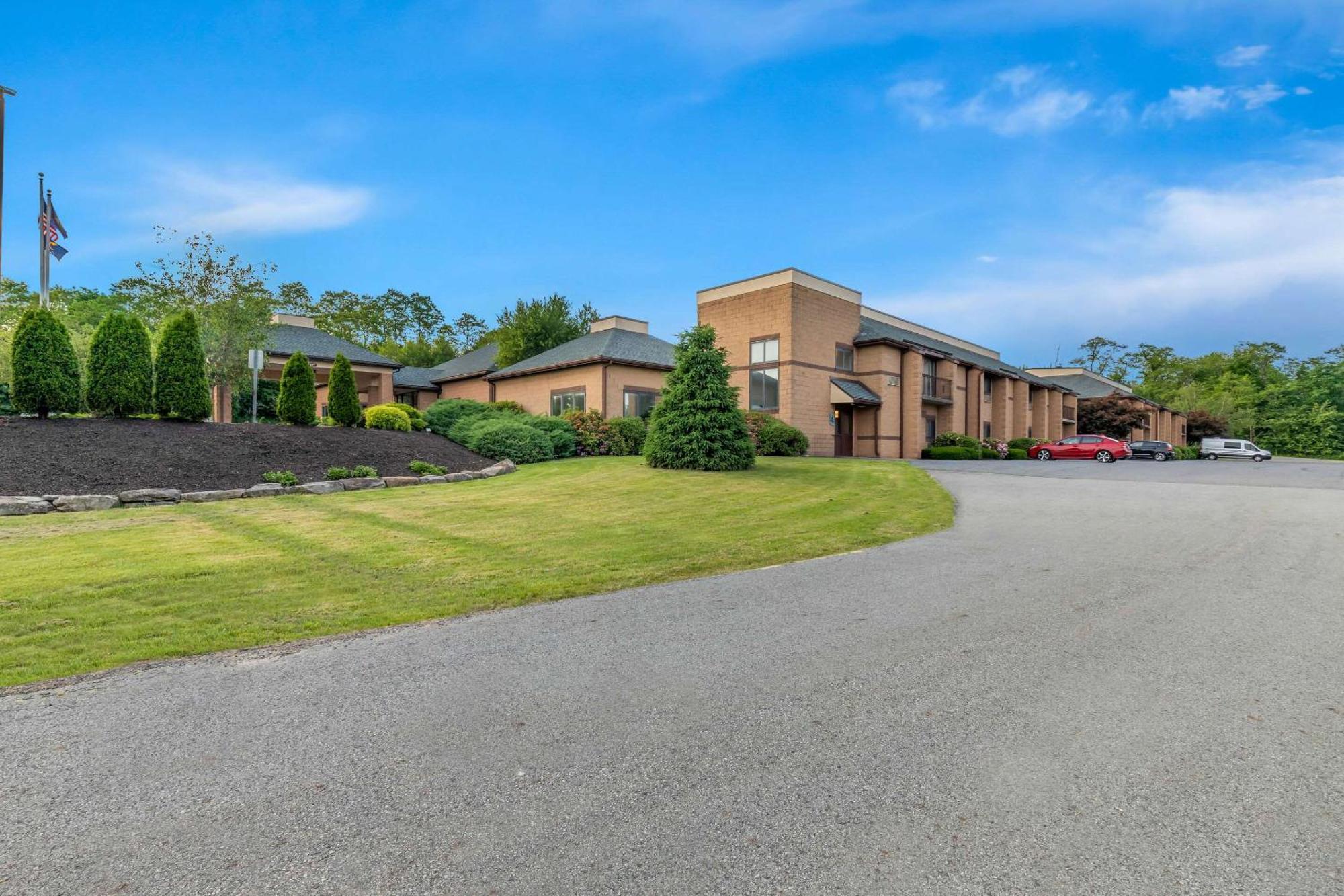 Comfort Inn Pocono Lakes Region Lake Ariel Luaran gambar